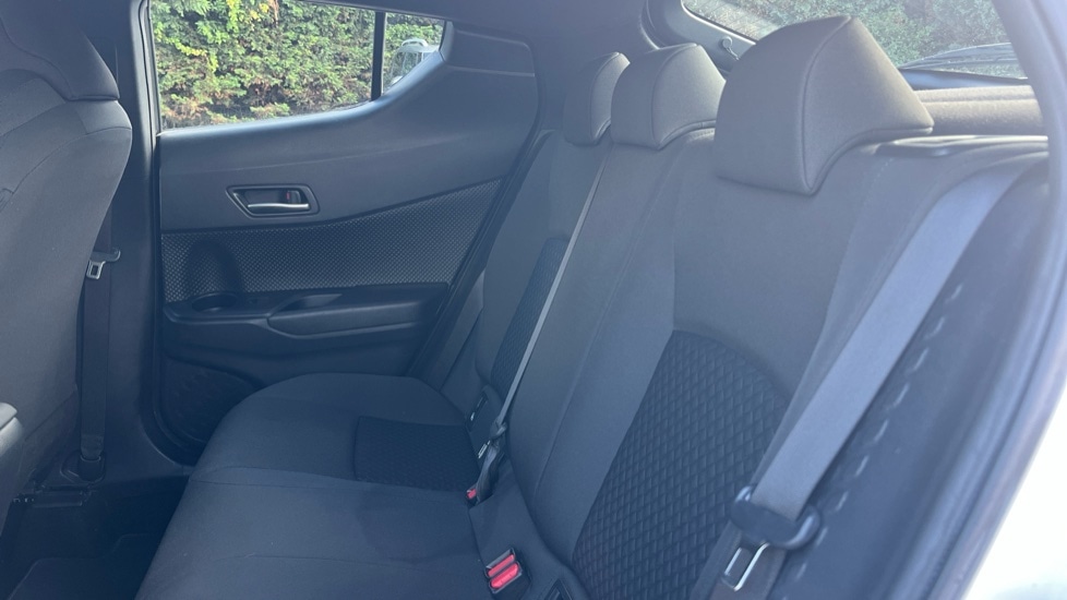 Used Toyota C-HR 2022 for sale - 76018145: Photo 14