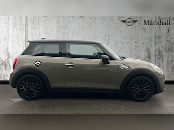 Used MINI Hatch 2018 for sale - 76647870: Photo