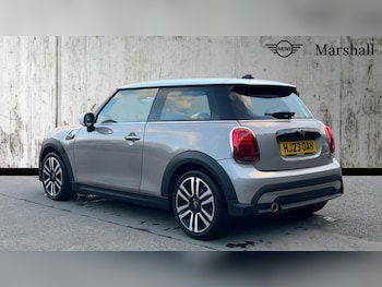 Used MINI Hatch 2023 for sale - 77031452: Photo
