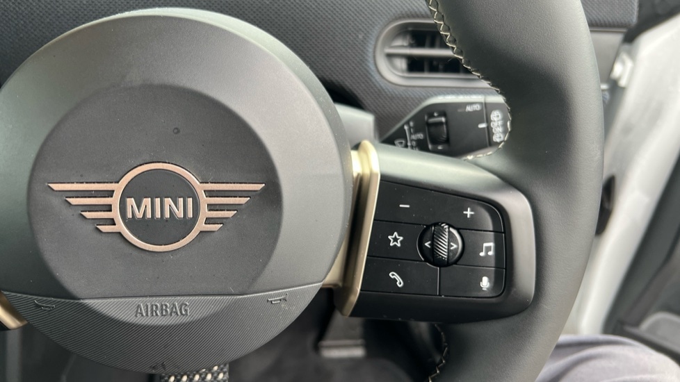 Used MINI Cooper 2025 for sale - 76254924: Photo 18