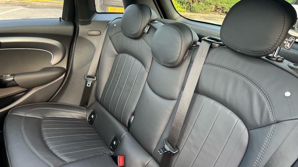 Used MINI Hatch 2022 for sale - 76869947: Photo 12