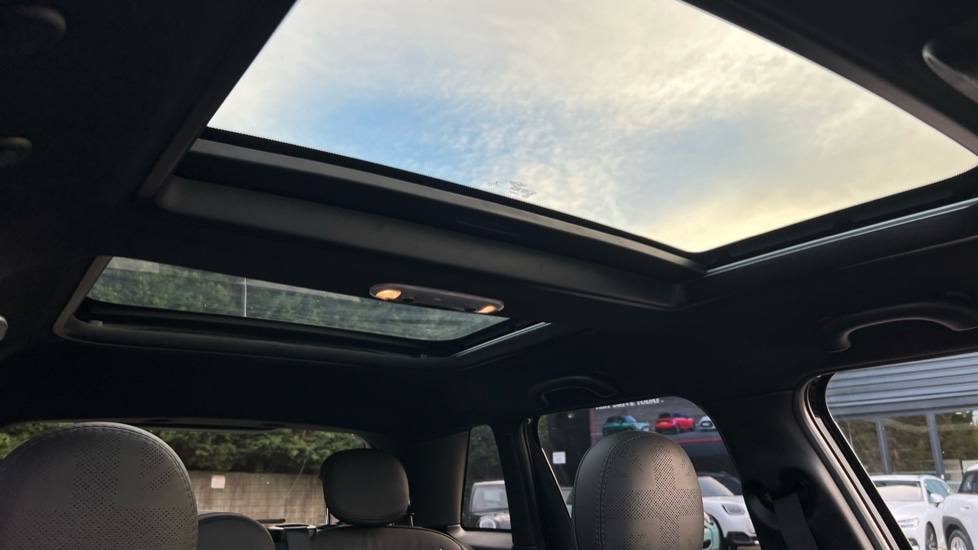 Used MINI Hatch 2022 for sale - 76869947: Photo 32