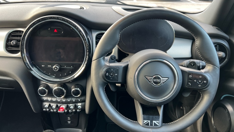 Used MINI Hatch 2022 for sale - 76869947: Photo 5