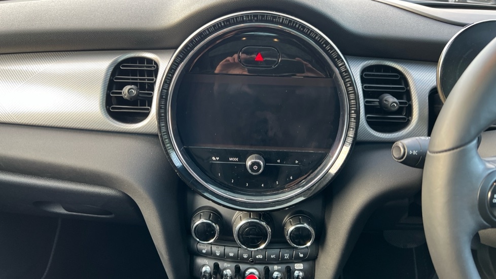 Used MINI Hatch 2022 for sale - 76869947: Photo 8