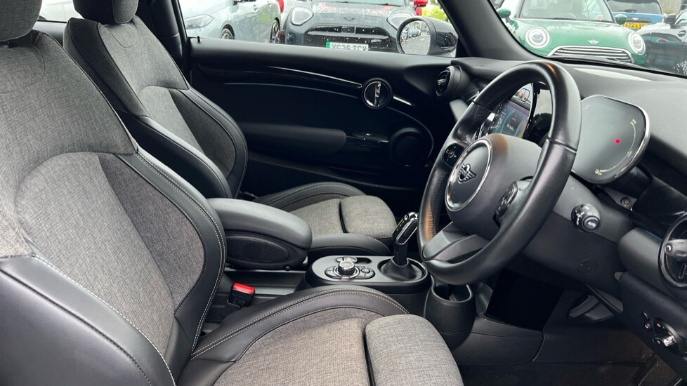 Used MINI Hatch 2022 for sale - 76168868: Photo 11