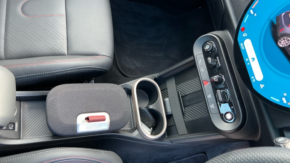 Used MINI Cooper 2025 for sale - 76870130: Photo 10