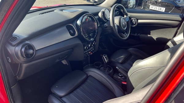 Used MINI Hatch 2022 for sale - 76015075: Photo 12