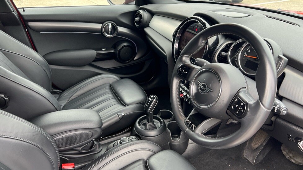 Used MINI Hatch 2022 for sale - 76015075: Photo 6