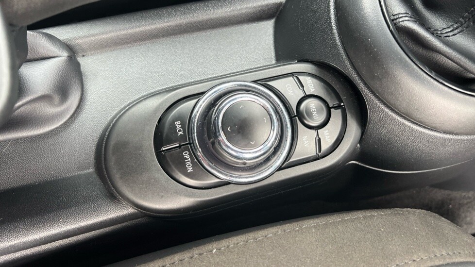 Used MINI Convertible 2021 for sale - 76074347: Photo 19