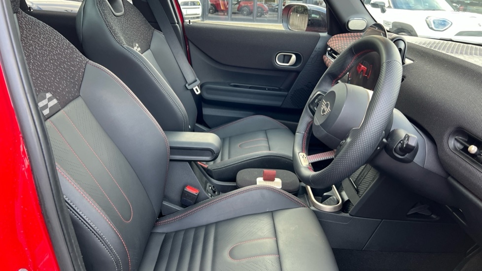 Used MINI Cooper 2025 for sale - 76869761: Photo 11