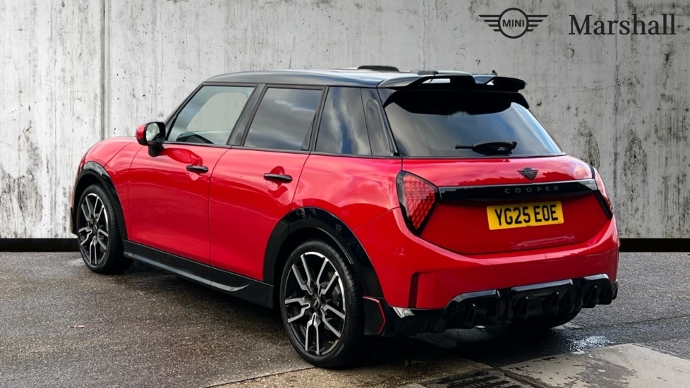 Used MINI Cooper 2025 for sale - 76869761: Photo 2