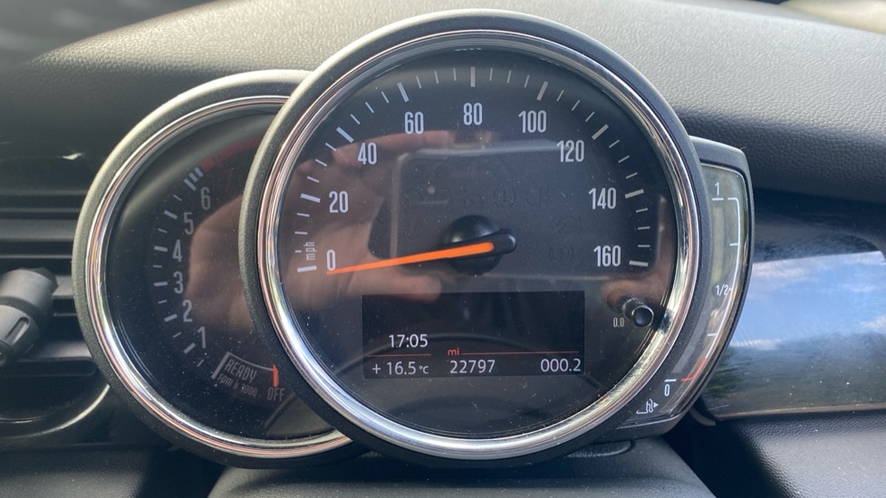 Used MINI Convertible 2021 for sale - 76868789: Photo 9