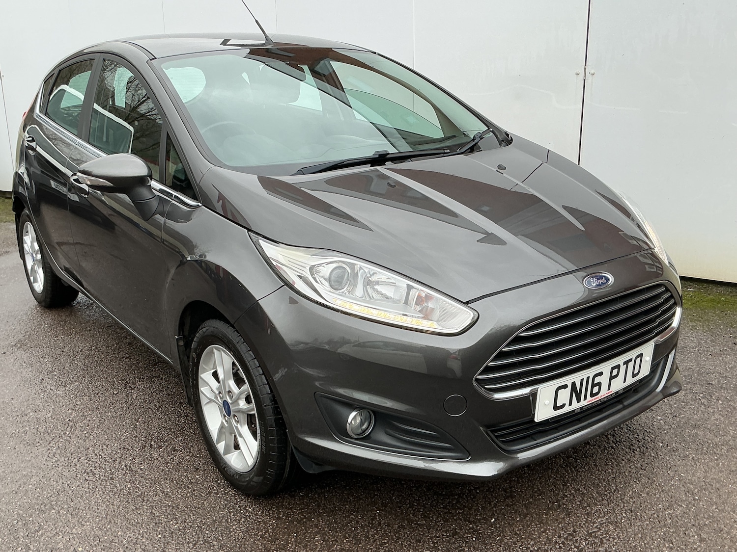 Used Ford Fiesta 2016 for sale - 77327245: Photo 2