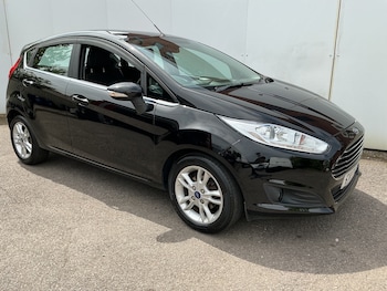 Used Ford Fiesta 2017 for sale - 78904321: Photo