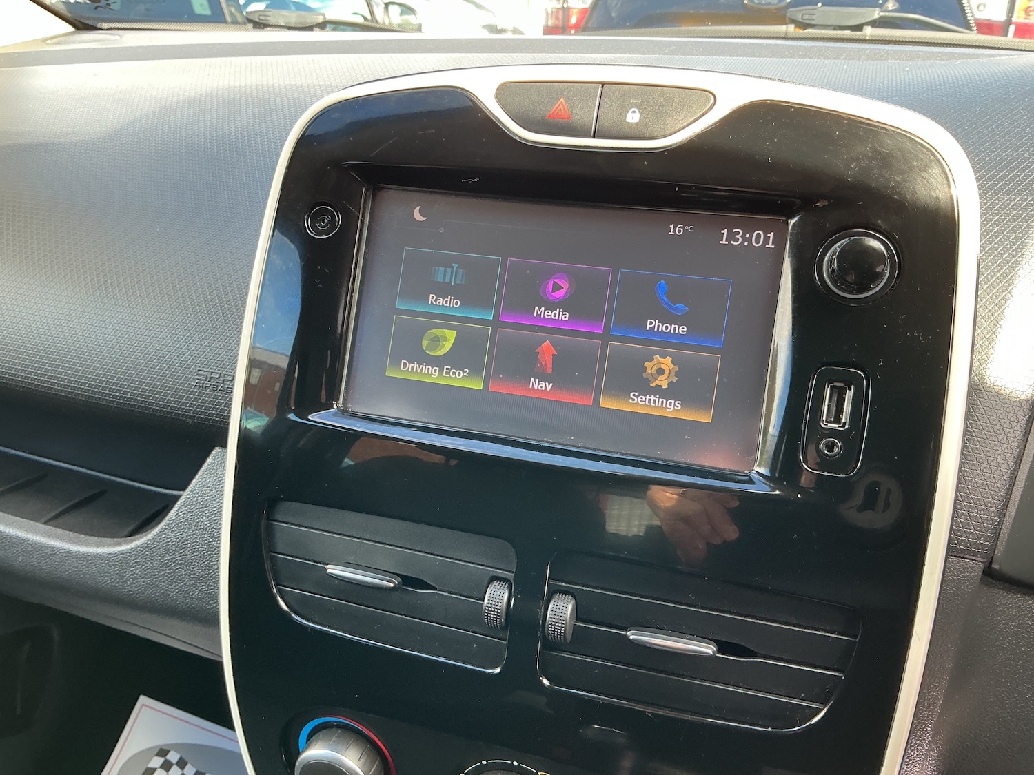 Used Renault Clio 2016 for sale - 75730715: Photo 13