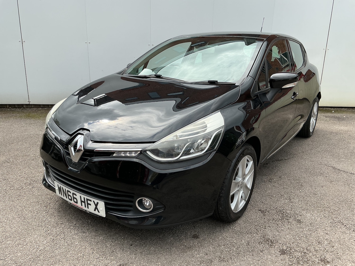 Used Renault Clio 2016 for sale - 75730715: Photo 3