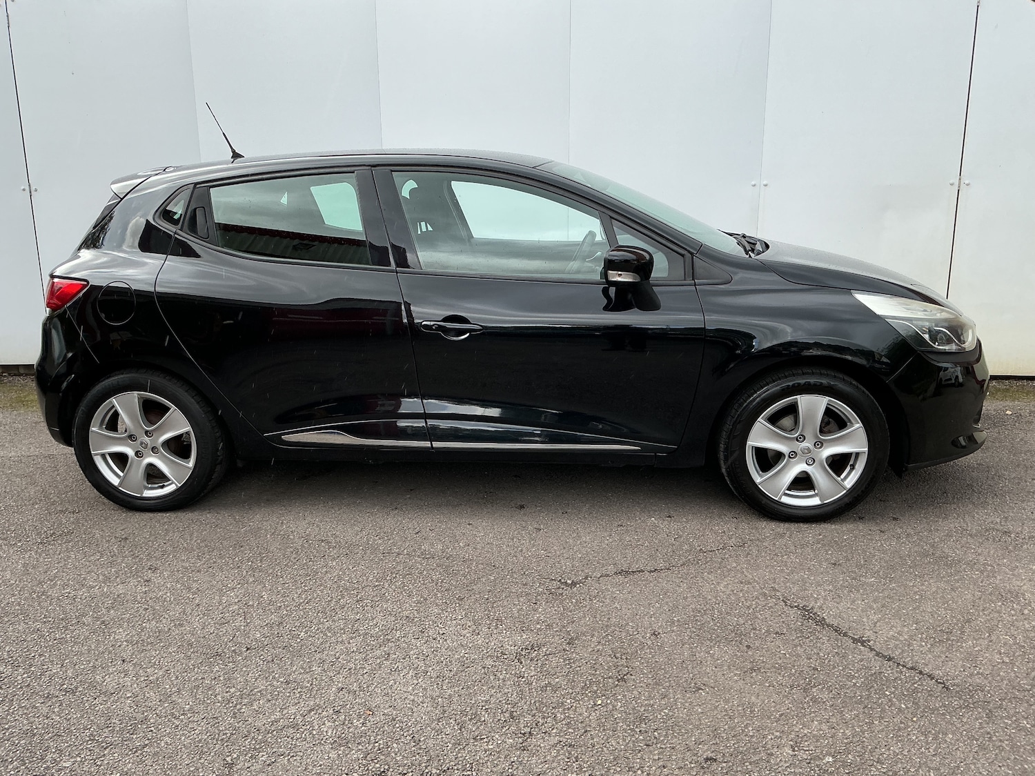 Used Renault Clio 2016 for sale - 75730715: Photo 6