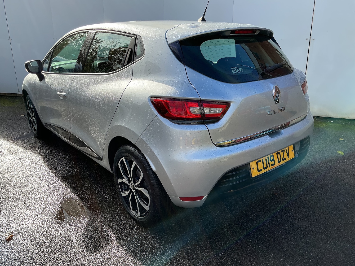 Used Renault Clio 2025 for sale - 76346865: Photo 3