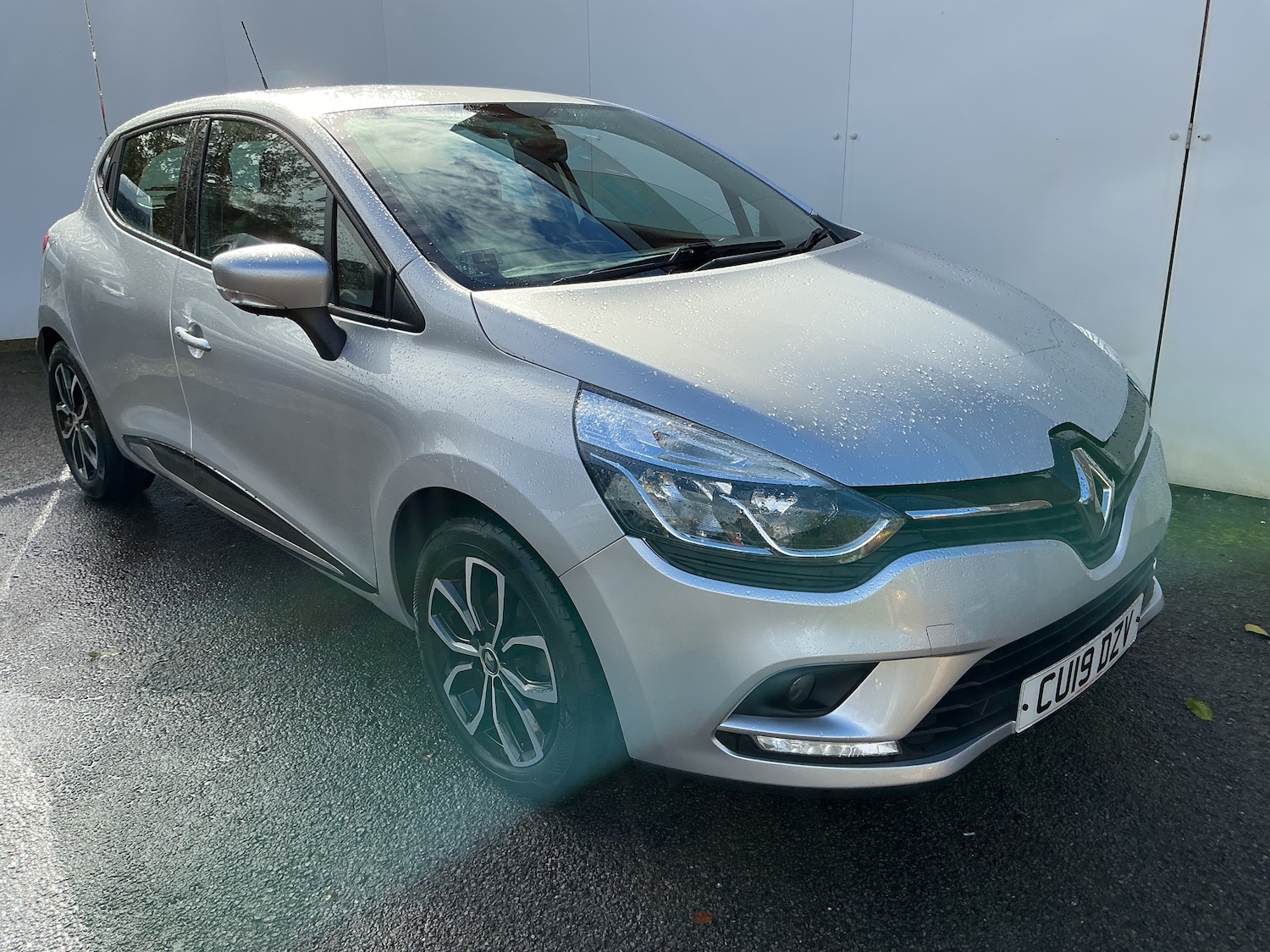 Used Renault Clio 2025 for sale - 76346865: Photo 4