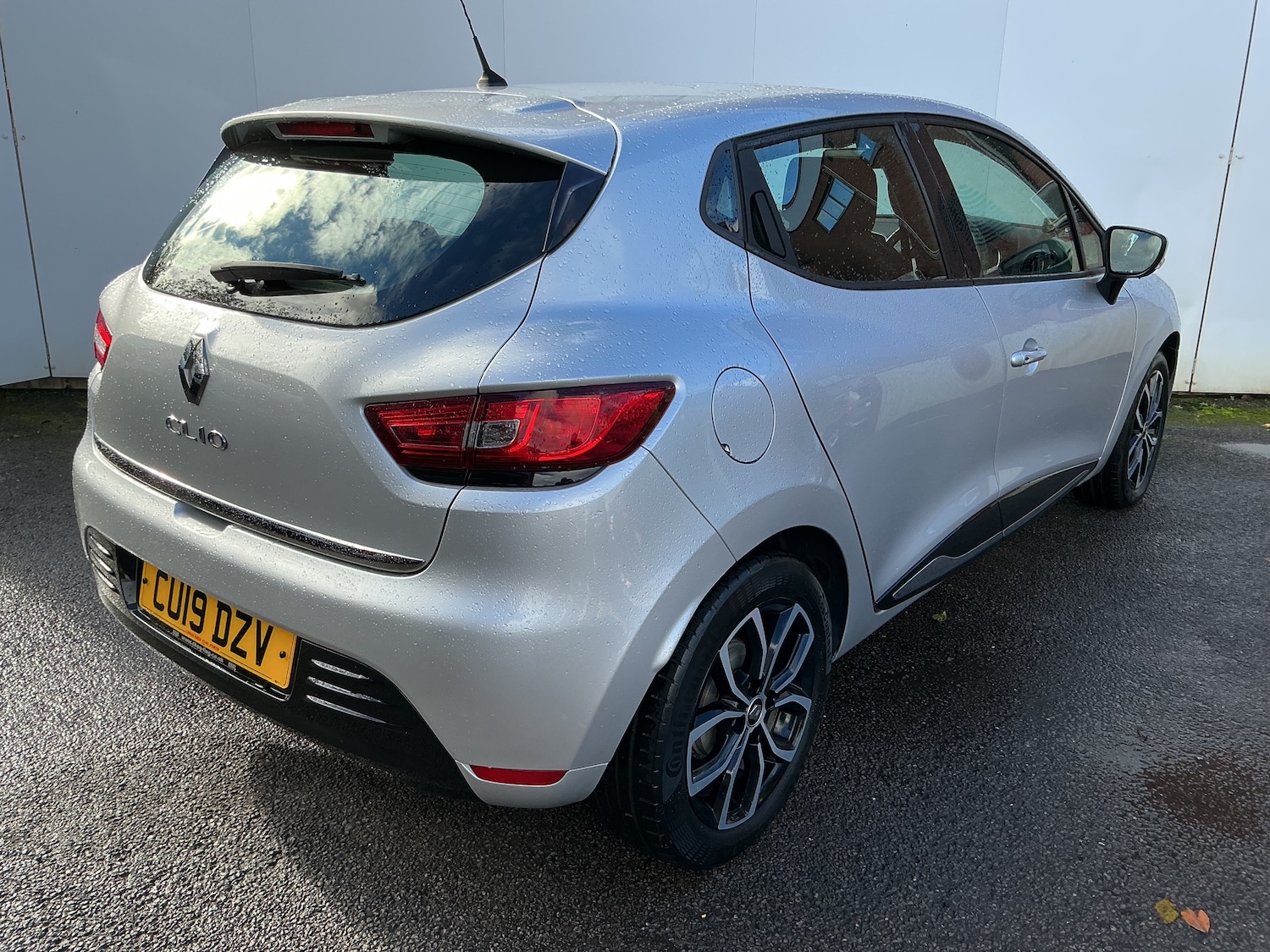 Used Renault Clio 2025 for sale - 76346865: Photo 6