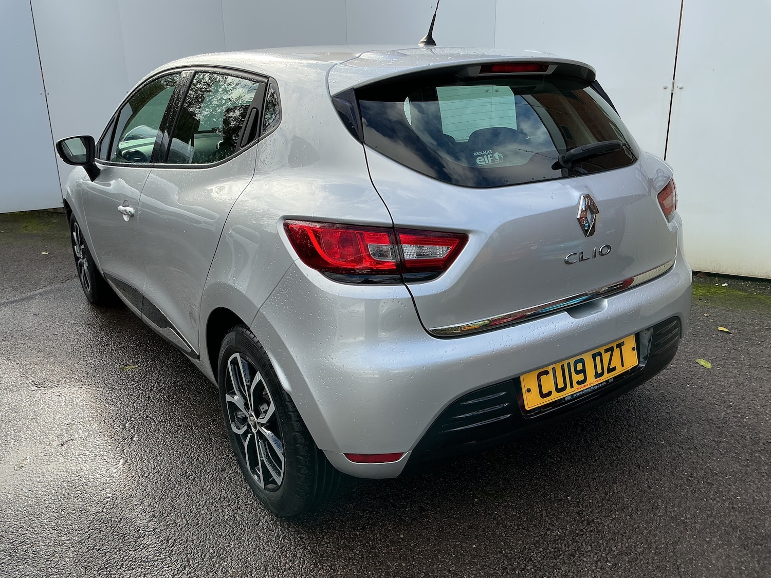 Used Renault Clio 2025 for sale - 76346877: Photo 3