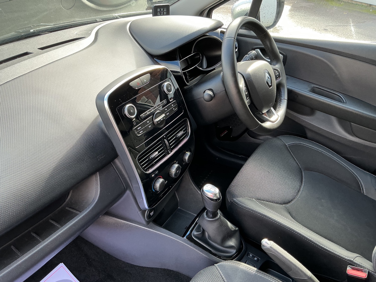 Used Renault Clio 2025 for sale - 76346877: Photo 8