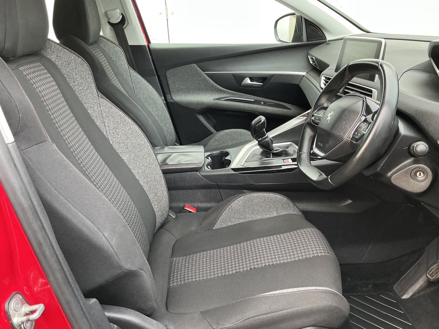 Used Peugeot 3008 2018 for sale - 76706679: Photo 11