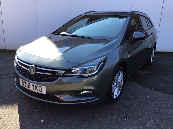 Used Vauxhall Astra 2018 for sale - 74064616: Photo 2