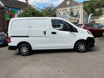 Used Nissan NV200 2018 for sale - 75529551: Photo