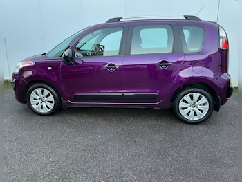 Used Citroen C3 Picasso 2016 for sale - 76949781: Photo