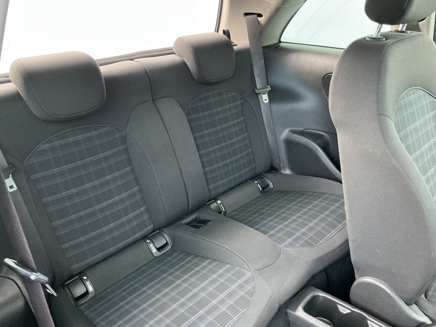 Used Vauxhall ADAM 2013 for sale - 77220891: Photo 11