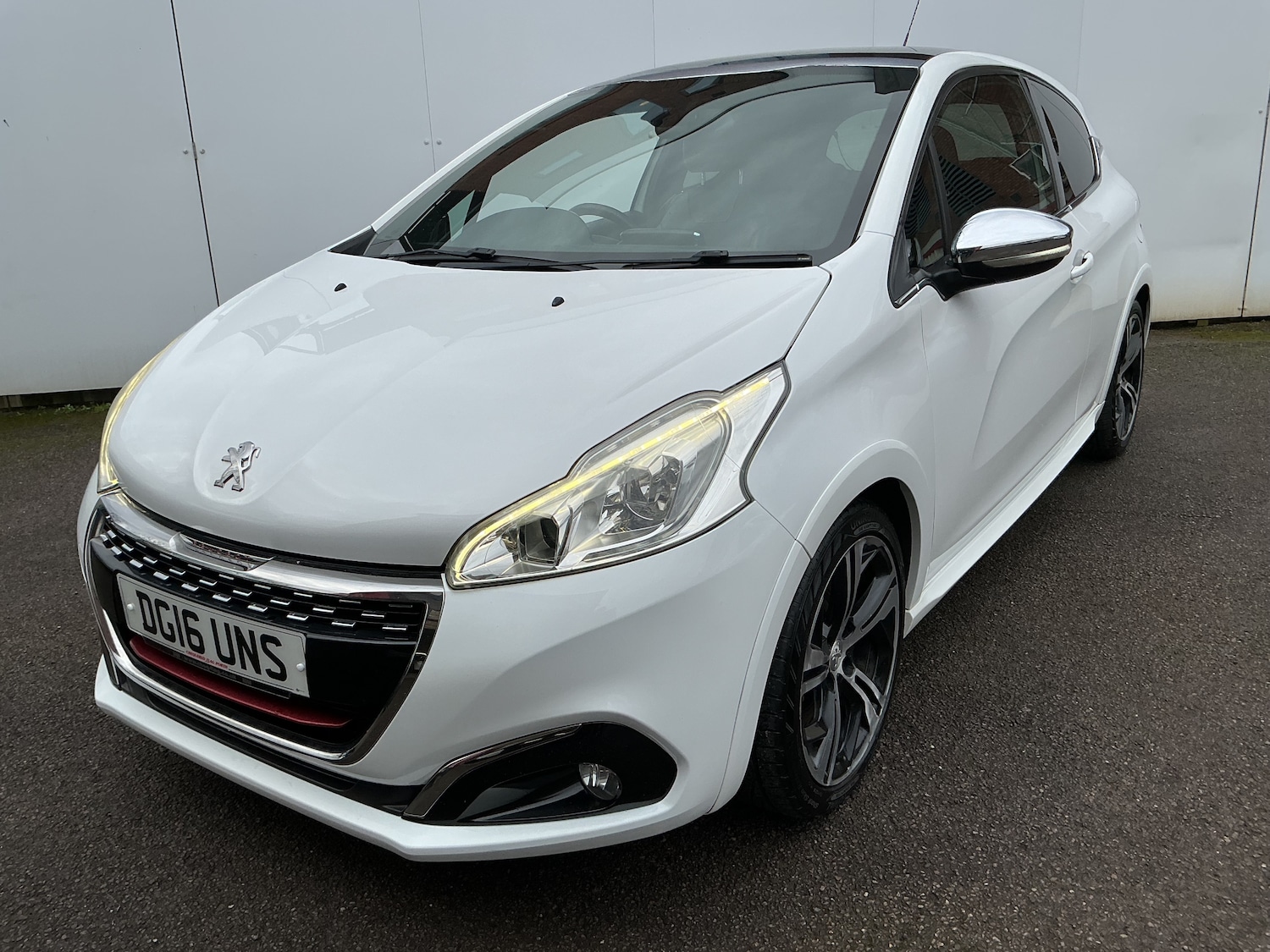 Used Peugeot 208 2016 for sale - 77730030: Photo 4