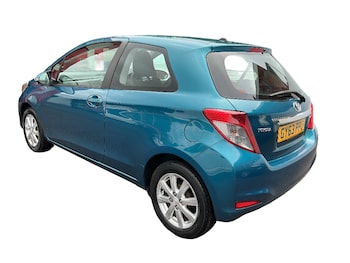 Used Toyota Yaris 2013 for sale - 75582245: Photo
