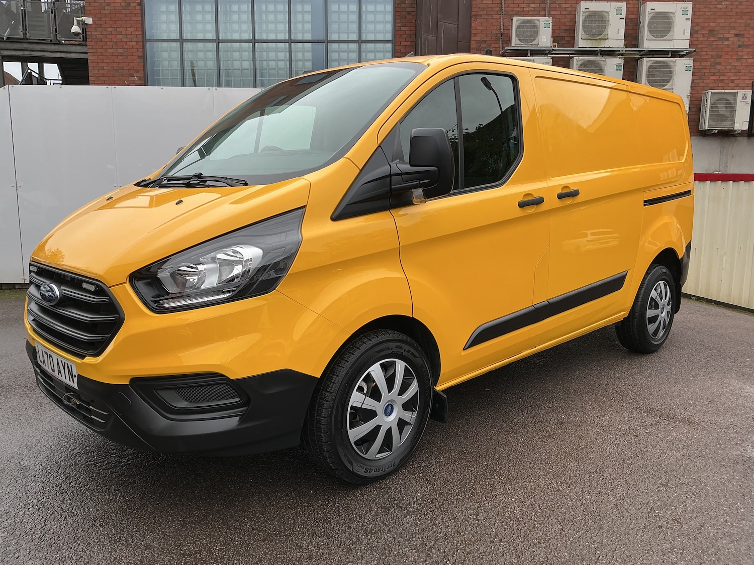Used Ford Transit Custom 2021 for sale - 76436633: Photo 2