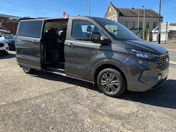 Used Ford Tourneo Custom 2025 for sale - 78379993: Photo