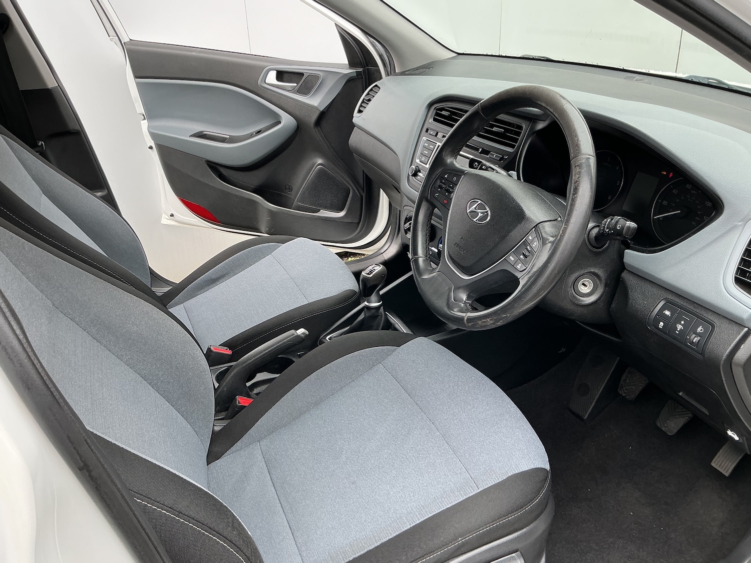 Used Hyundai i20 2016 for sale - 77730036: Photo 10