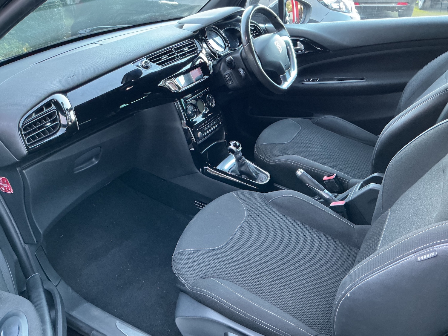 Used Citroen DS3 2014 for sale - 76438919: Photo 10