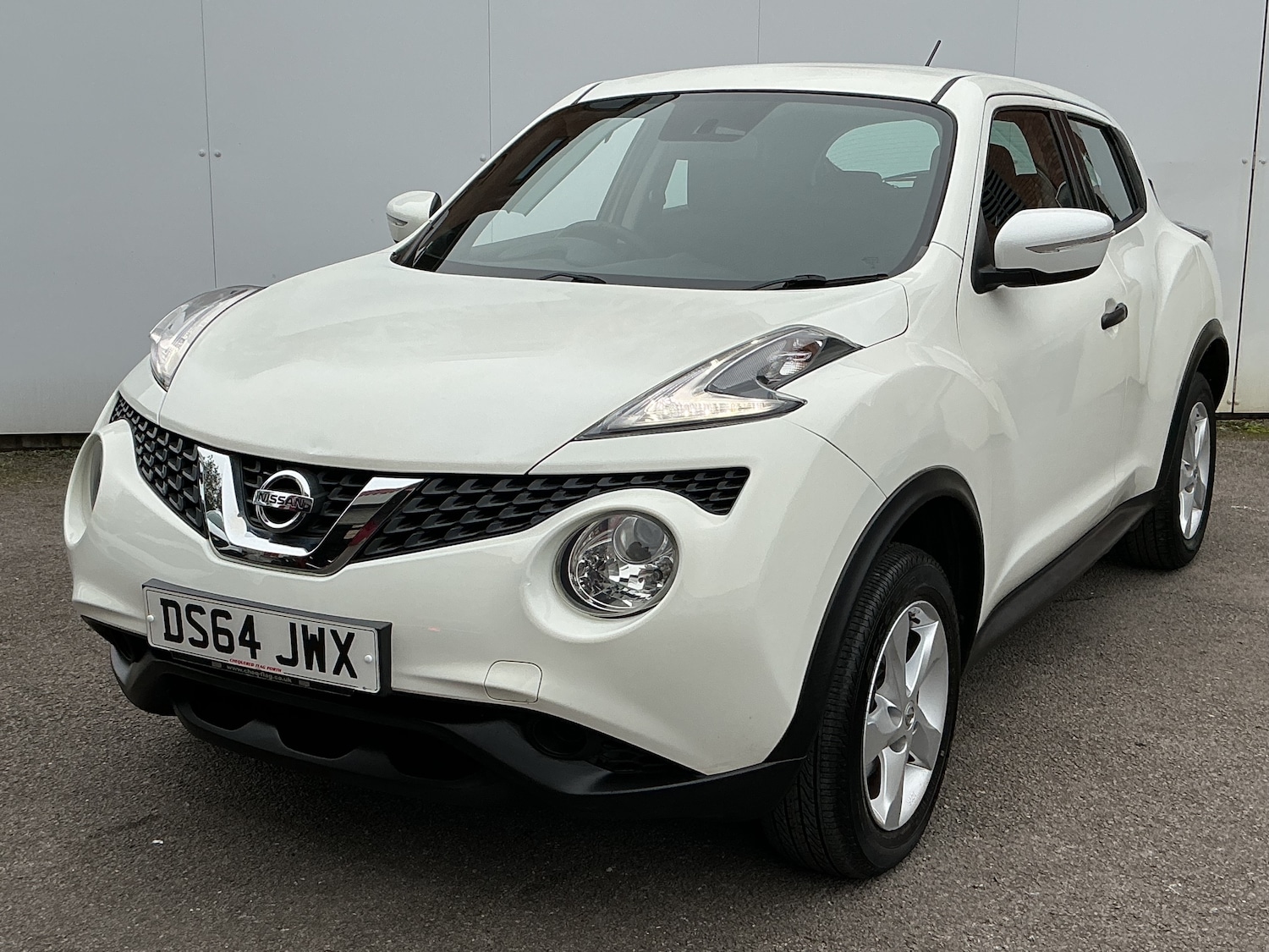 Used Nissan Juke 2014 for sale - 76281117: Photo 2