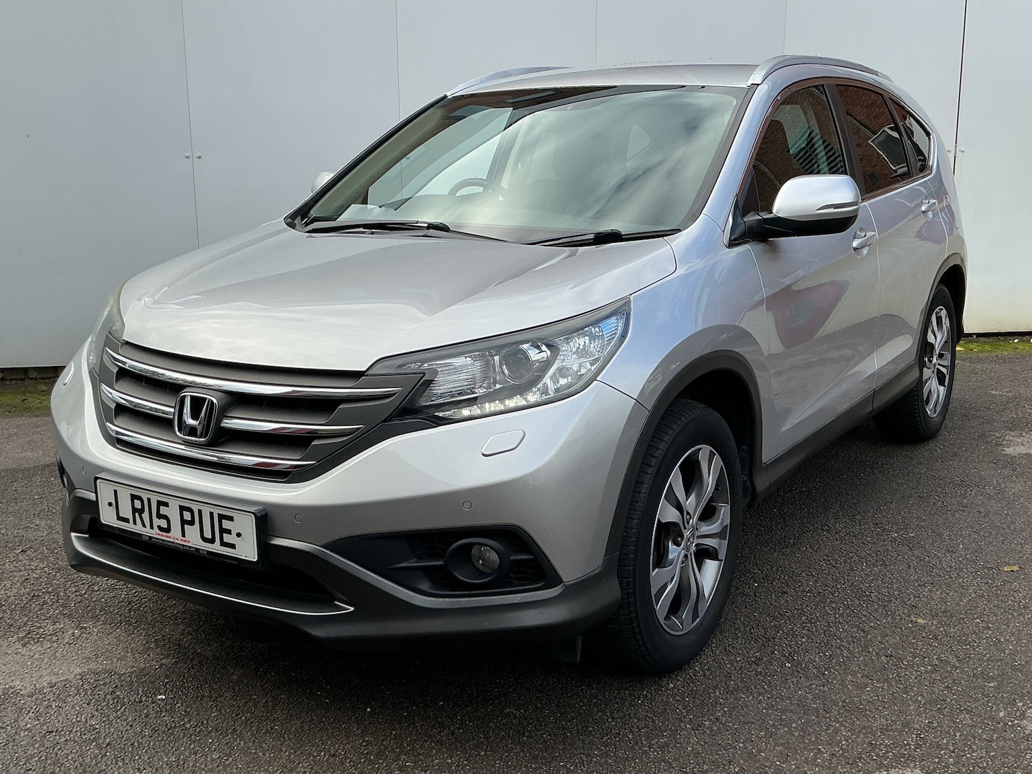 Used Honda CR-V 2015 for sale - 76346879: Photo 2
