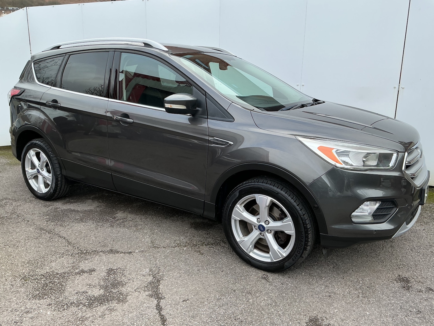 Used Ford Kuga 2016 for sale - 77733429: Photo 4