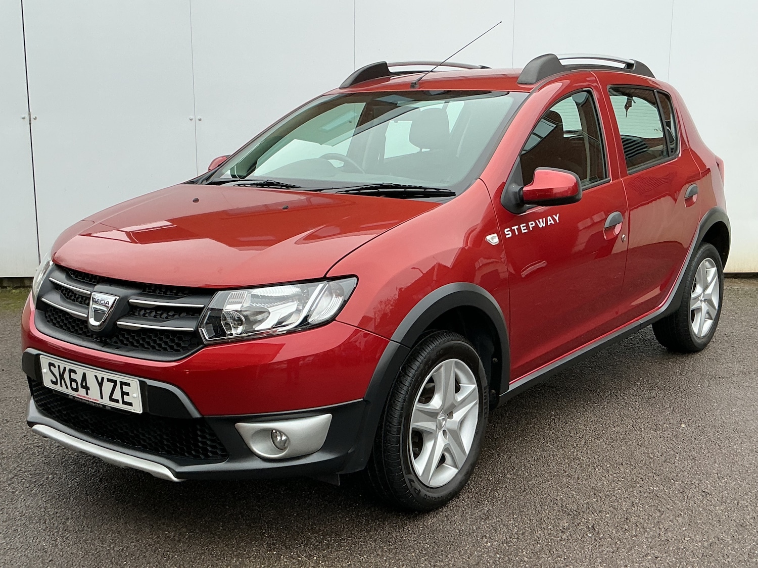 Used Dacia Sandero Stepway 2014 for sale - 77520043: Photo 1