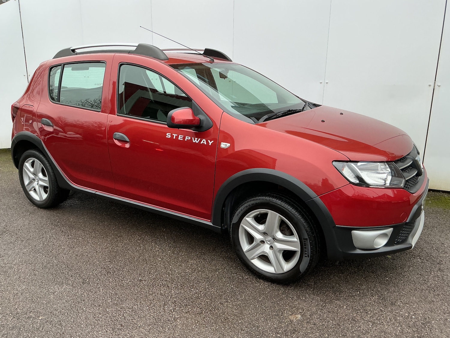 Used Dacia Sandero Stepway 2014 for sale - 77520043: Photo 4