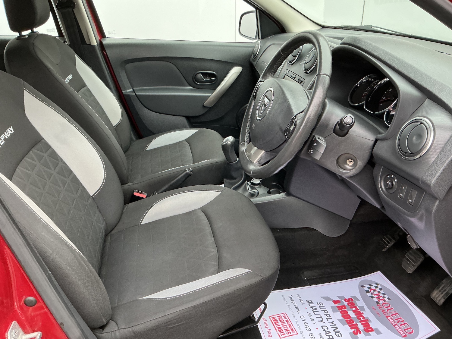 Used Dacia Sandero Stepway 2014 for sale - 77520043: Photo 5