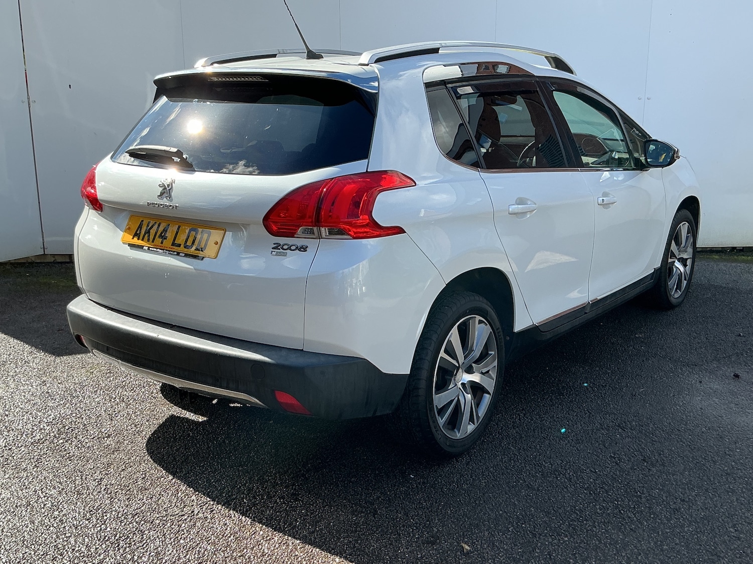 Used Peugeot 2008 2014 for sale - 76026921: Photo 4