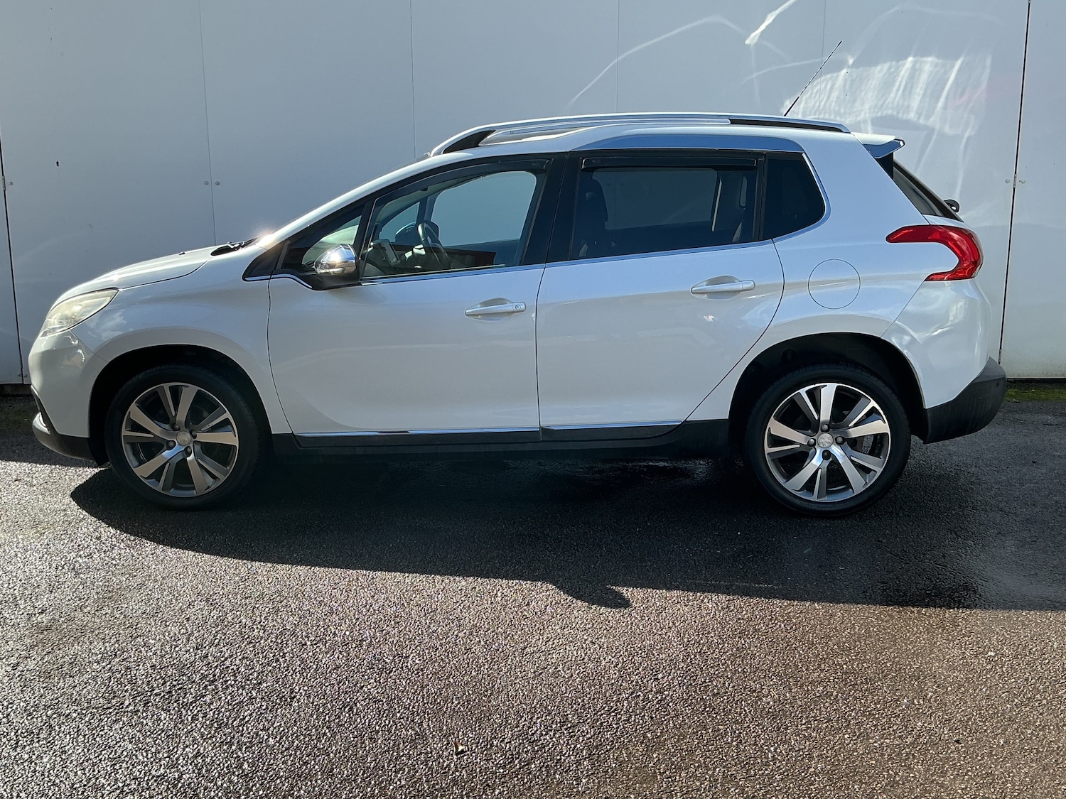 Used Peugeot 2008 2014 for sale - 76026921: Photo 5