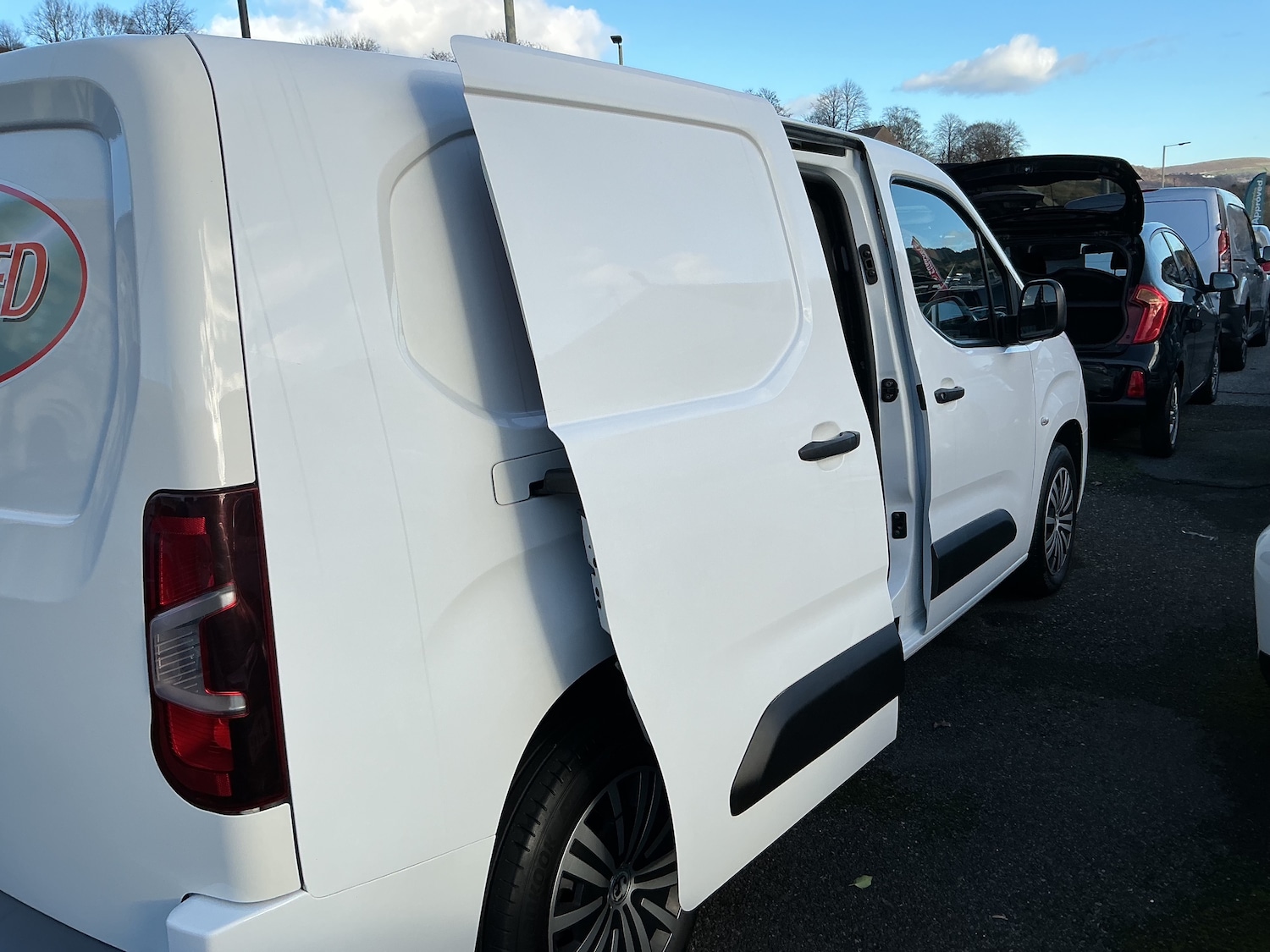Used Vauxhall Combo for sale - 76845397: Photo 4