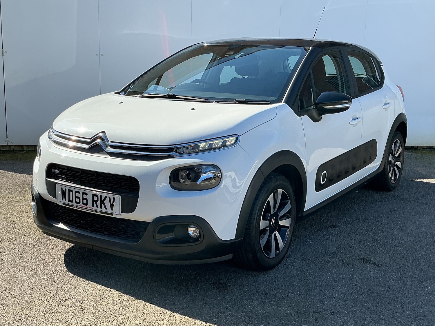 Used Citroen C3 2017 for sale - 77997674: Photo 2
