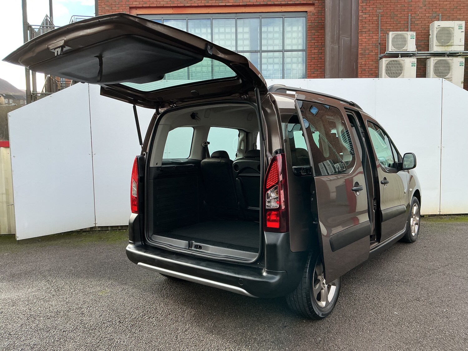 Used Peugeot Partner Tepee 2013 for sale - 77436311: Photo 6