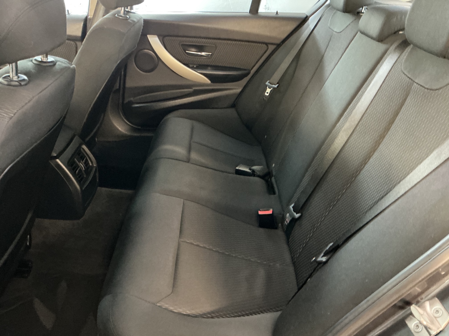 Used BMW 3 Series 2015 for sale - 76545939: Photo 9