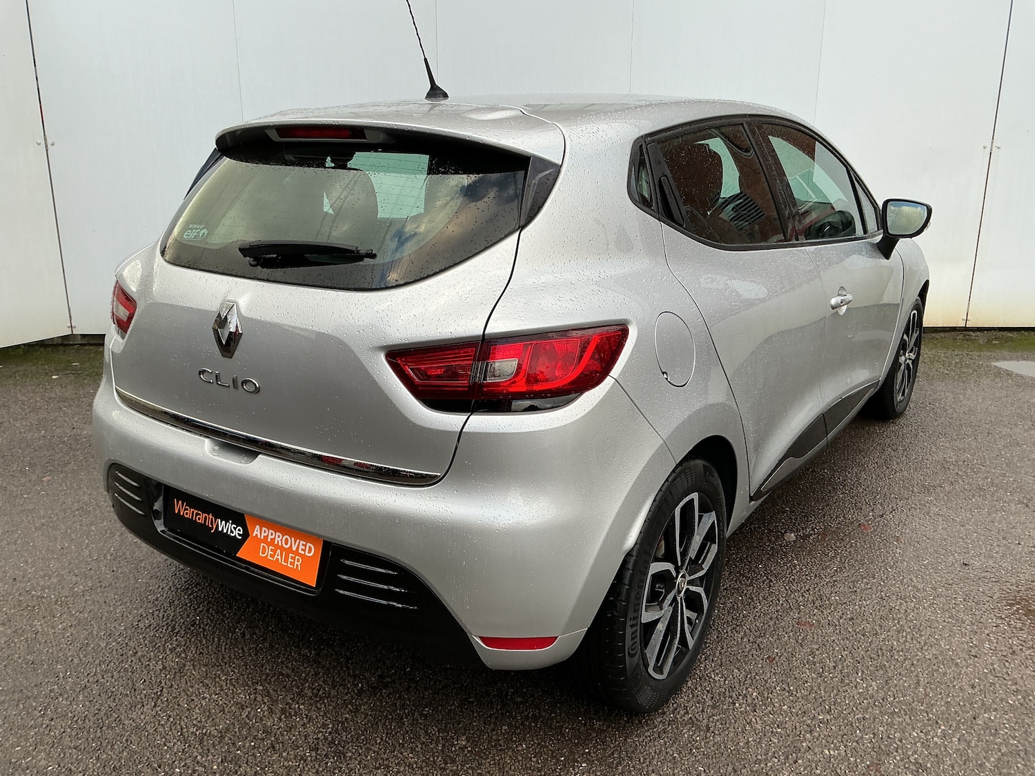 Used Renault Clio 2019 for sale - 76969089: Photo 6